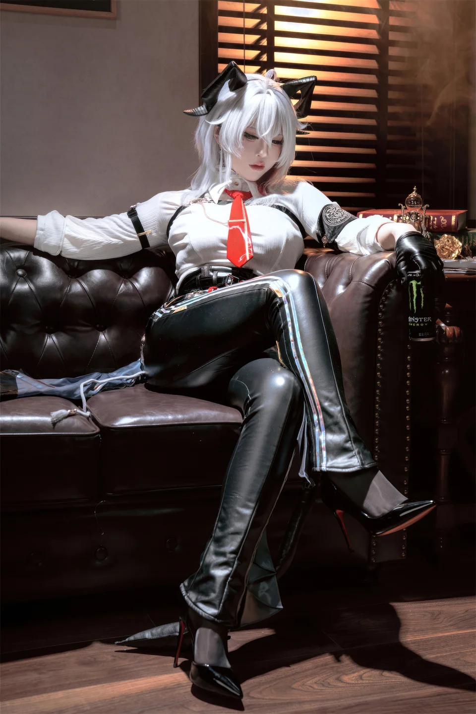 半半子 - No.101 鸣潮·赞妮 [57P-202MB] tg@simisebaisi 【丝足阁】009.webp